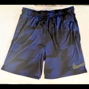 Men Nike Graphic Dri-Fit Athletic Shorts